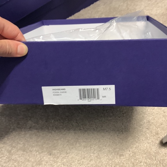 Brand new Stuart Weitzman size 7.5 Highbeams fossil - Picture 3 of 6